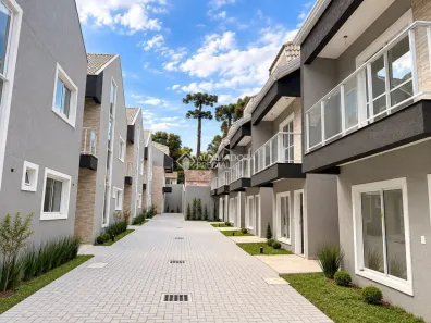 Sobrado com 3 Quartos à venda, 132m² no Uberaba, Curitiba