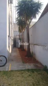 Apartamento com 2 Quartos para alugar, 60m² no Jardim Holanda, Uberlândia