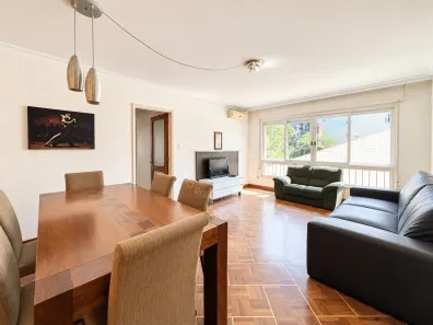 Apartamento com 3 Quartos para alugar, 110m² no Auxiliadora, Porto Alegre