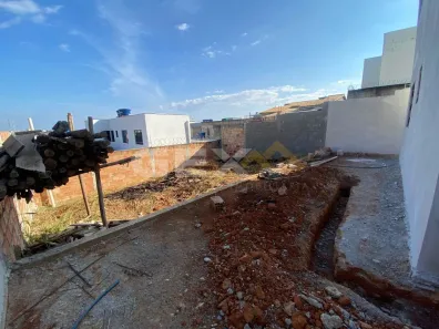 Casa com 2 Quartos à venda, 60m² no Padre Eustáquio, Divinópolis