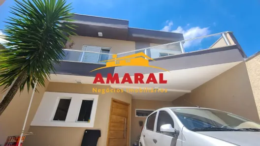 Sobrado com 3 Quartos à venda, 193m² no Vila Caputera, Mogi das Cruzes