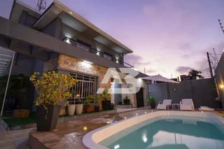 Imóvel Comercial com 7 Quartos para alugar, 462m² no Cristo Rei, Curitiba