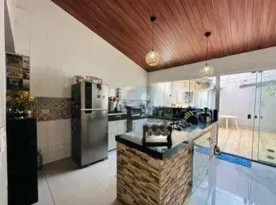 Casa de Condomínio com 3 Quartos à venda, 120m² no Recreio dos Bandeirantes, Uberaba