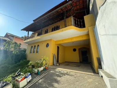 Casa com 3 Quartos para alugar, 181m² no Ouro Preto, Belo Horizonte