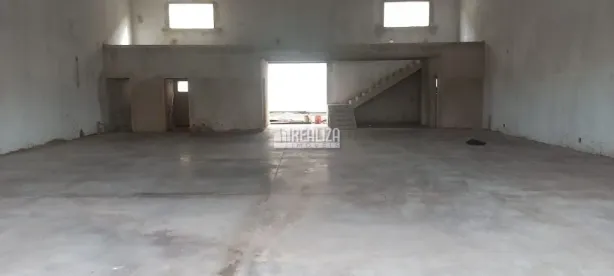 Galpão/Depósito/Armazém à venda, 420m² no Santa Maria, Uberaba