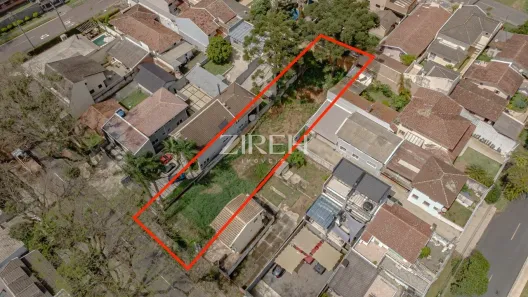 Lote/Terreno à venda, 648m² no Santa Quitéria, Curitiba