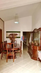 Casa com 2 Quartos à venda, 167m² no Chácara Machadinho I, Americana