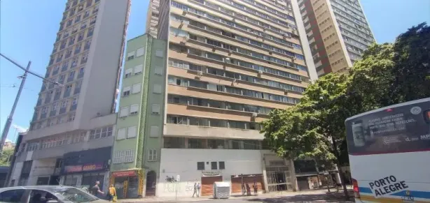 Apartamento com 2 Quartos para alugar, 70m² no Centro Histórico, Porto Alegre