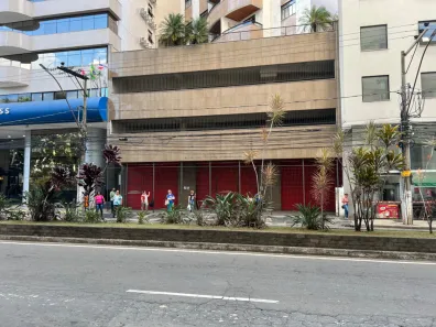 Ponto Comercial para alugar, 587m² no Centro, Juiz de Fora