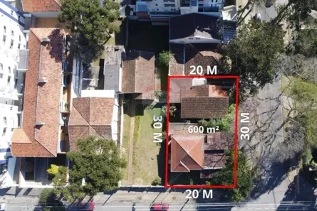 Lote/Terreno à venda, 600m² no Bom Retiro, Curitiba