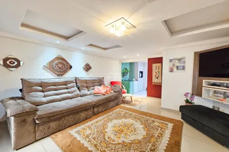 Sobrado com 3 Quartos à venda, 167m² no Parque da Fonte, São José dos Pinhais