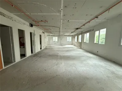 Sala Comercial para venda ou aluguel, 140m² no Indianópolis, São Paulo