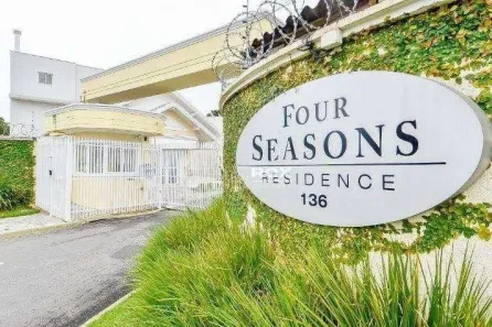Lote/Terreno à venda, 320m² no Butiatuvinha, Curitiba