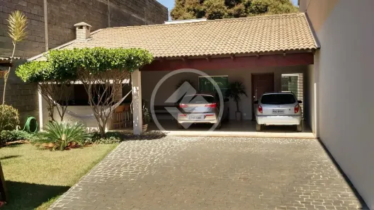 Casa com 3 Quartos à venda, 150m² no Marta Helena, Uberlândia