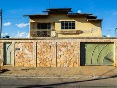 Sobrado com 5 Quartos à venda, 427m² no Jardim América, Goiânia