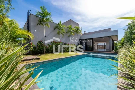 Casa de Condomínio com 3 Quartos à venda, 375m² no Jardins Itália, Goiânia