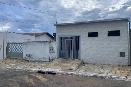Casa de Condomínio com 4 Quartos à venda, 380m² no Região dos Lagos, Brasília