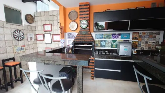Sobrado com 3 Quartos à venda, 240m² no Loteamento Portal do Sol I, Goiânia