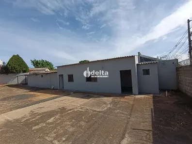 Ponto Comercial para alugar, 232m² no Tubalina, Uberlândia