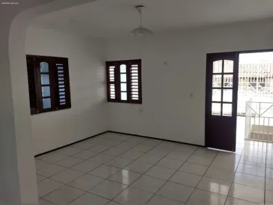 Casa com 2 Quartos à venda, 256m² no Quintino Cunha, Fortaleza