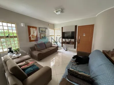 Casa com 3 Quartos à venda, 157m² no Vila Harmonia, Araraquara