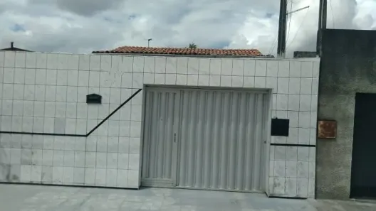 Casa com 3 Quartos à venda, 100m² no Guajeru, Fortaleza