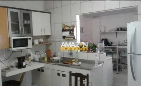 Casa com 3 Quartos à venda, 120m² no Vila São José, Taubaté