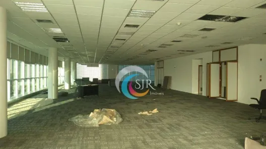 Sala Comercial para alugar, 600m² no Tamboré, Barueri