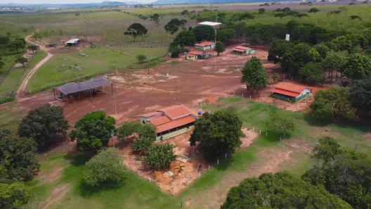 Fazenda/Sítio com 3 Quartos à venda, 400m² no Capim Branco, Unaí