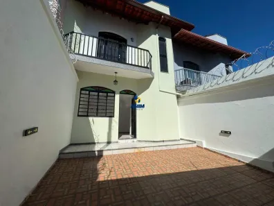 Casa com 3 Quartos para alugar, 101m² no Paquetá, Belo Horizonte