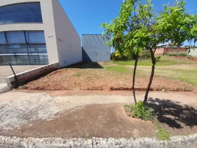 para alugar, 253m² no Vila Sedenho, Araraquara