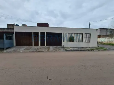 Casa de Condomínio com 2 Quartos à venda, 40m² no Areal, Brasília