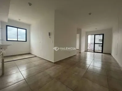 Apartamento com 2 Quartos para alugar, 55m² no Floresta, Cascavel
