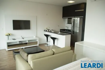 Flat com 1 Quarto para alugar, 42m² no Vila Olímpia, São Paulo