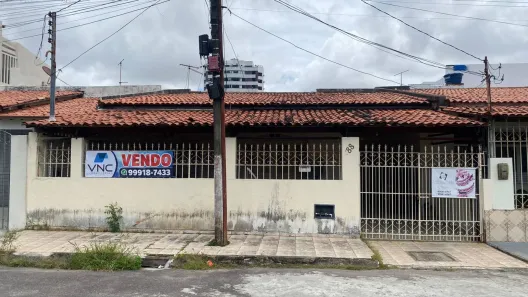 Casa com 5 Quartos à venda, 250m² no Salgado Filho, Aracaju