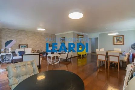 Apartamento com 4 Quartos à venda, 210m² no Santa Cecília, São Paulo