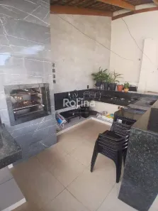 Casa com 3 Quartos à venda, 180m² no Presidente Roosevelt, Uberlândia