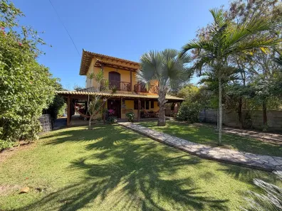Casa com 3 Quartos à venda, 220m² no Centro (Praia Seca), Araruama