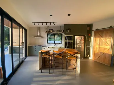 Casa de Condomínio com 3 Quartos à venda, 253m² no Santa Cândida, Vinhedo