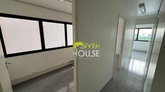 Sala Comercial para alugar, 30m² no Liberdade, São Paulo