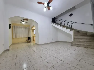 Casa com 2 Quartos à venda, 80m² no Macuco, Santos