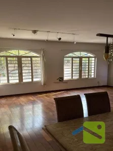 Casa com 3 Quartos à venda, 250m² no Cidade São Francisco, São Paulo