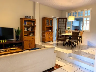Casa com 5 Quartos à venda, 277m² no Centro, São José