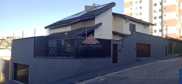 Sobrado com 3 Quartos à venda, 301m² no Vila Guarani, Mauá