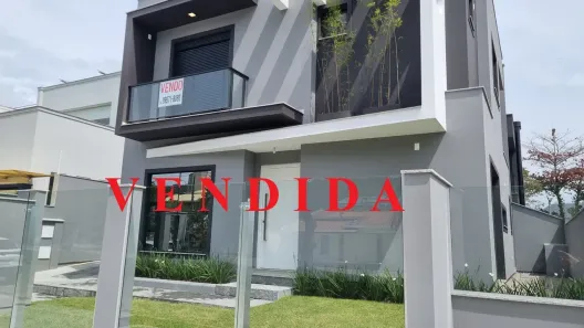 Sobrado com 3 Quartos à venda, 150m² no Córrego Grande, Florianópolis