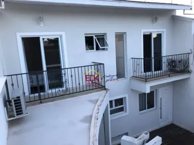 Sobrado com 2 Quartos à venda, 80m² no Loteamento Villa Branca, Jacareí