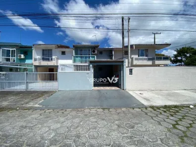 Sobrado com 3 Quartos à venda, 60m² no Centro, Matinhos