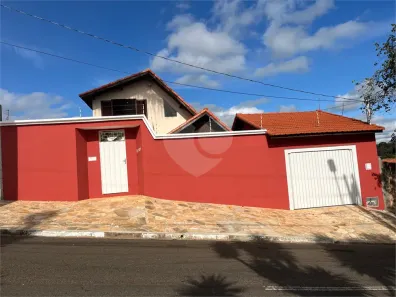 Sobrado com 3 Quartos à venda, 168m² no Parque Atenas do Sul, Itapetininga