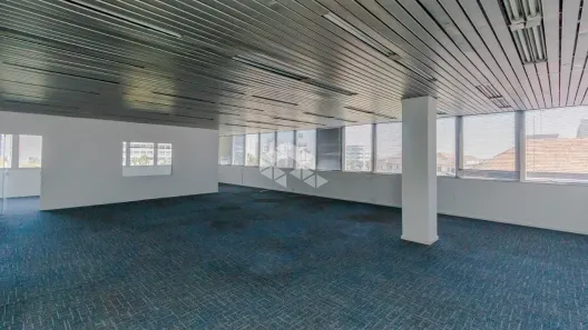 Sala Comercial à venda, 170m² no Centro Histórico, Porto Alegre