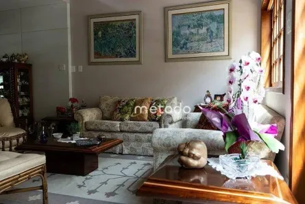 Casa com 6 Quartos à venda, 901m² no Centro, Guararema